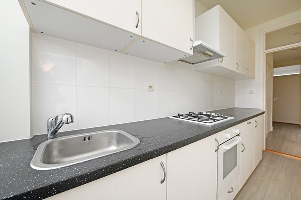 Medium property photo - Vier Heemskinderenstraat 186, 2531 CH Den Haag